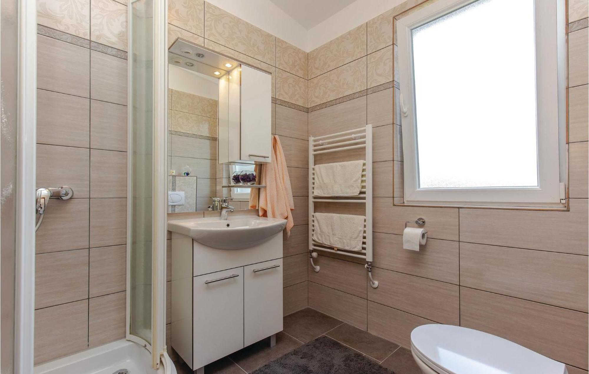 Gorgeous Apartment In Crikvenica With Kitchen מראה חיצוני תמונה